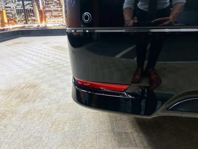 エルグランド ３５０ハイウェイスタープレミアム　（ワンオーナー）（黒本革シート）（両側パワスラ）（純正フリップダウンモニター）（純正ＨＤＤナビ）（アラウンドビュー）（パワーシート）（シートメモリー）（シートヒーター）（ＥＴＣ）（純正１８インチＡＷ）（65枚目）