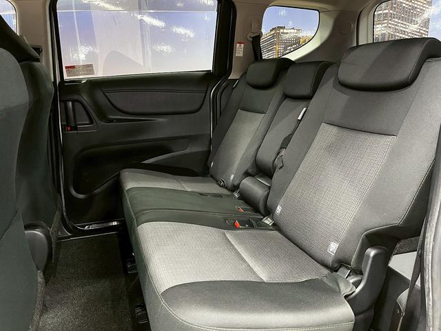 シエンタ ハイブリッド　ファンベースＧ　トヨタセーフティセンス（禁煙車）（ワンオーナー）（両側パワスラ）（Ｐａｎａｓｏｎｉｃナビ）（クルーズコントロール）（クリアランスソナー）（ＥＴＣ）（オートマチックハイビーム）（純正１５インチＳＷ）（26枚目）