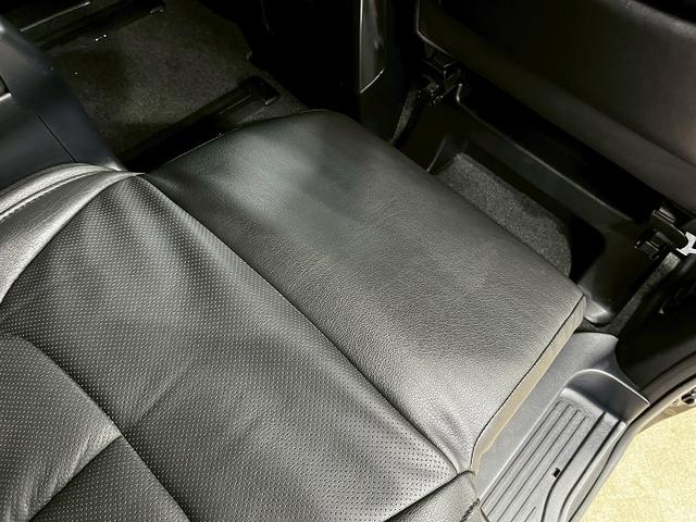 ヴェルファイア ２．５Ｚ　Ｇエディション　（禁煙車）（新品ステアリング）（両側パワスラ）（フリップダウンモニター）（アルパインナビ）（クルーズコントロール）（ビルトインＥＴＣ）（パワーシート）（パワーバックドア）（純正１８インチＡＷ）（14枚目）