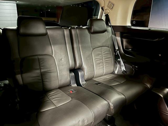 ヴェルファイア ２．５Ｚ　Ｇエディション　（禁煙車）（新品ステアリング）（両側パワスラ）（フリップダウンモニター）（アルパインナビ）（クルーズコントロール）（ビルトインＥＴＣ）（パワーシート）（パワーバックドア）（純正１８インチＡＷ）（19枚目）