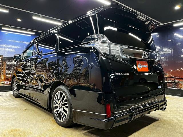 ヴェルファイア ２．５Ｚ　Ｇエディション　（禁煙車）（新品ステアリング）（両側パワスラ）（フリップダウンモニター）（アルパインナビ）（クルーズコントロール）（ビルトインＥＴＣ）（パワーシート）（パワーバックドア）（純正１８インチＡＷ）（26枚目）