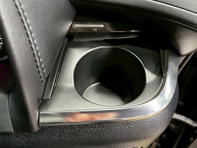 ヴェルファイア ２．５Ｚ　Ｇエディション　（禁煙車）（新品ステアリング）（両側パワスラ）（フリップダウンモニター）（アルパインナビ）（クルーズコントロール）（ビルトインＥＴＣ）（パワーシート）（パワーバックドア）（純正１８インチＡＷ）（45枚目）