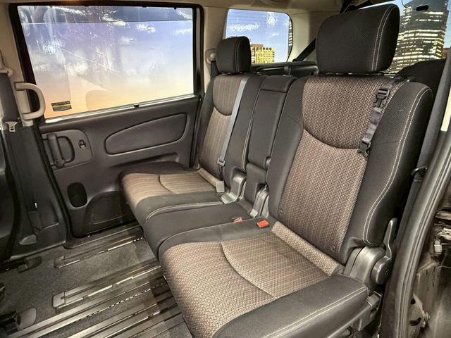 セレナ ハイウェイスター Vセレクション+セーフティ SHV (禁煙車)(後期型)(両側パワースライド)(純正SDナビ)(バックカメラ)(クルーズコントロール)(ビルトインETC)(Bluetooth対応)(スマートキー&プッシュスタート)(純正16インチAW)(36枚目)
