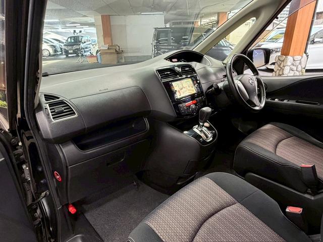 セレナ ハイウェイスター Vセレクション+セーフティ SHV (禁煙車)(後期型)(両側パワースライド)(純正SDナビ)(バックカメラ)(クルーズコントロール)(ビルトインETC)(Bluetooth対応)(スマートキー&プッシュスタート)(純正16インチAW)(53枚目)