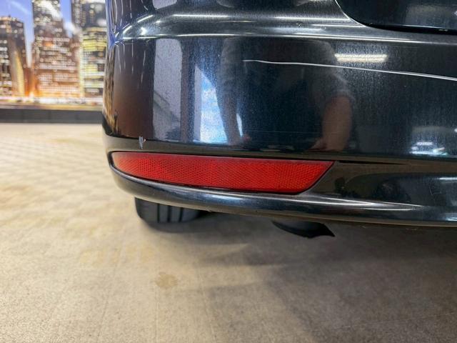セレナ ハイウェイスター Vセレクション+セーフティ SHV (禁煙車)(後期型)(両側パワースライド)(純正SDナビ)(バックカメラ)(クルーズコントロール)(ビルトインETC)(Bluetooth対応)(スマートキー&プッシュスタート)(純正16インチAW)(56枚目)