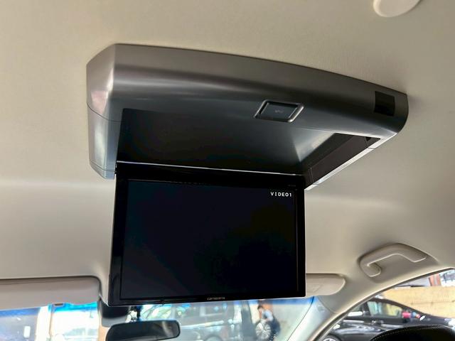オデッセイ アブソルート　（禁煙車）（黒本革シート）（両側パワスラ）（フリップダウンモニター）（カロッツェリアＳＤナビ）（バックカメラ）（クルーズコントロール）（ビルトインＥＴＣ）（パドルシフト）（純正１７インチＡＷ）（6枚目）