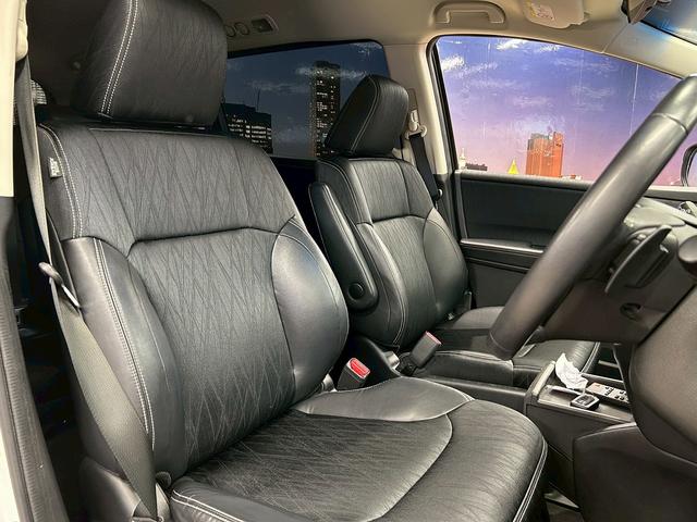 オデッセイ アブソルート　（禁煙車）（黒本革シート）（両側パワスラ）（フリップダウンモニター）（カロッツェリアＳＤナビ）（バックカメラ）（クルーズコントロール）（ビルトインＥＴＣ）（パドルシフト）（純正１７インチＡＷ）（17枚目）