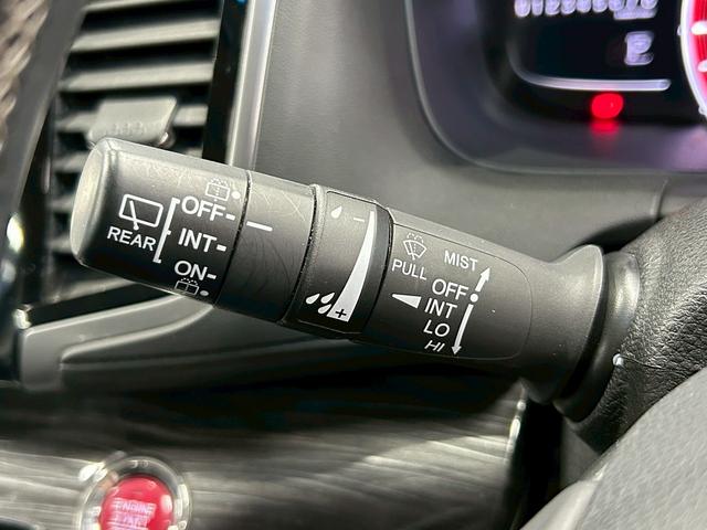 オデッセイ アブソルート　（禁煙車）（黒本革シート）（両側パワスラ）（フリップダウンモニター）（カロッツェリアＳＤナビ）（バックカメラ）（クルーズコントロール）（ビルトインＥＴＣ）（パドルシフト）（純正１７インチＡＷ）（45枚目）