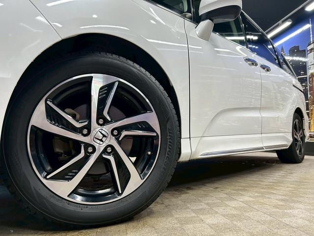 オデッセイ アブソルート　（禁煙車）（黒本革シート）（両側パワスラ）（フリップダウンモニター）（カロッツェリアＳＤナビ）（バックカメラ）（クルーズコントロール）（ビルトインＥＴＣ）（パドルシフト）（純正１７インチＡＷ）（54枚目）