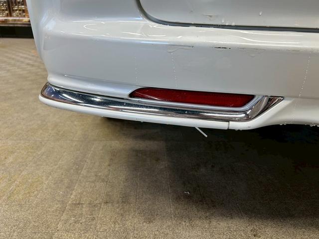 オデッセイ アブソルート　（禁煙車）（黒本革シート）（両側パワスラ）（フリップダウンモニター）（カロッツェリアＳＤナビ）（バックカメラ）（クルーズコントロール）（ビルトインＥＴＣ）（パドルシフト）（純正１７インチＡＷ）（67枚目）