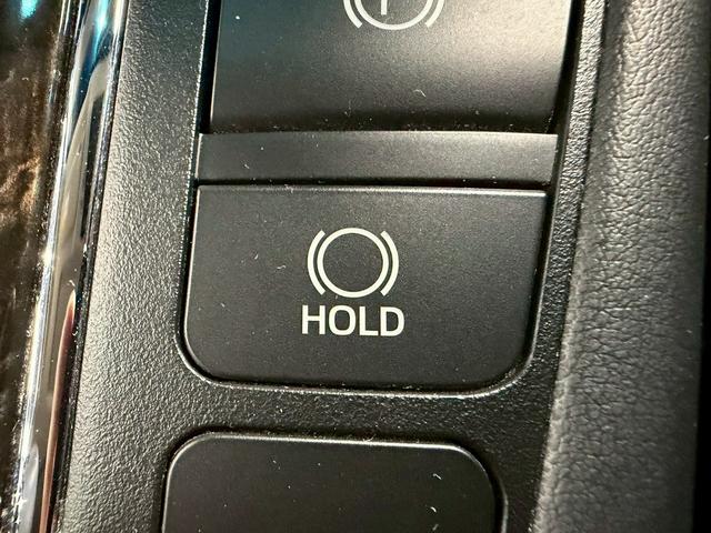 アルファード 2.5S Cパッケージ (禁煙車)(サンルーフ)(両側パワスラ)(純正フリップダウン)(純正SDナビ)(バックカメラ)(クルーズコントロール)(パワーシート)(パワーバックドア)(ビルトインETC)(純正18インチAW)(9枚目)