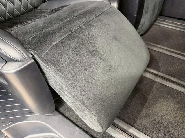 アルファード 2.5S Cパッケージ (禁煙車)(サンルーフ)(両側パワスラ)(純正フリップダウン)(純正SDナビ)(バックカメラ)(クルーズコントロール)(パワーシート)(パワーバックドア)(ビルトインETC)(純正18インチAW)(17枚目)