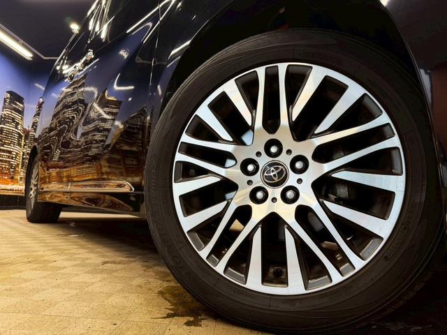 アルファード 2.5S Cパッケージ (禁煙車)(サンルーフ)(両側パワスラ)(純正フリップダウン)(純正SDナビ)(バックカメラ)(クルーズコントロール)(パワーシート)(パワーバックドア)(ビルトインETC)(純正18インチAW)(19枚目)