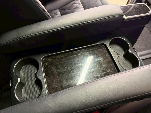 アルファード 2.5S Cパッケージ (禁煙車)(サンルーフ)(両側パワスラ)(純正フリップダウン)(純正SDナビ)(バックカメラ)(クルーズコントロール)(パワーシート)(パワーバックドア)(ビルトインETC)(純正18インチAW)(35枚目)