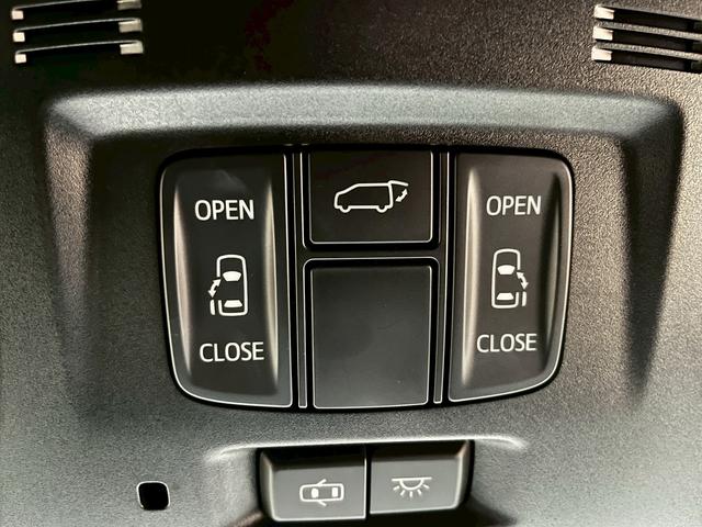 ヴェルファイア 2.5Z Gエディション (禁煙車)(黒半革シート)(両側パワスラ)(純正フリップダウン)(純正SDナビ)(バックカメラ)(レーダークルーズ)(パワーシート)(ステアリングヒーター)(電動リアゲート)(ETC)(純正18AW)(8枚目)