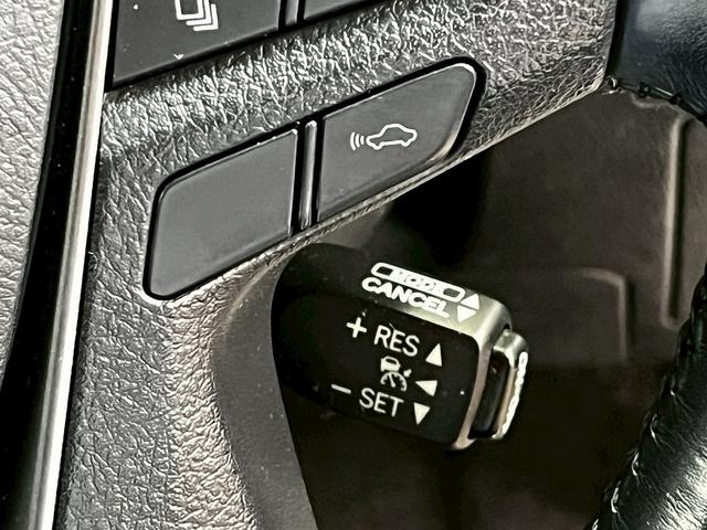 ヴェルファイア 2.5Z Gエディション (禁煙車)(黒半革シート)(両側パワスラ)(純正フリップダウン)(純正SDナビ)(バックカメラ)(レーダークルーズ)(パワーシート)(ステアリングヒーター)(電動リアゲート)(ETC)(純正18AW)(9枚目)