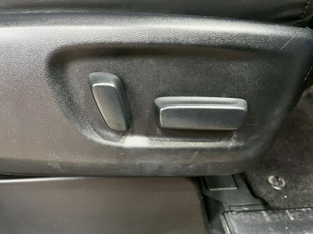 ヴェルファイア 2.5Z Gエディション (禁煙車)(黒半革シート)(両側パワスラ)(純正フリップダウン)(純正SDナビ)(バックカメラ)(レーダークルーズ)(パワーシート)(ステアリングヒーター)(電動リアゲート)(ETC)(純正18AW)(11枚目)