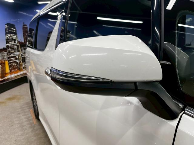 ヴェルファイア 2.5Z Gエディション (禁煙車)(黒半革シート)(両側パワスラ)(純正フリップダウン)(純正SDナビ)(バックカメラ)(レーダークルーズ)(パワーシート)(ステアリングヒーター)(電動リアゲート)(ETC)(純正18AW)(14枚目)