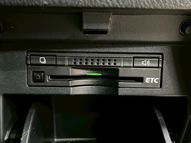 ヴェルファイア 2.5Z Aエディション (禁煙車)(両側パワースライド)(フリップダウンモニター)(純正SDナビ)(バックカメラ)(クルーズコントロール)(ビルトインETC)(オットマン)(クリアランスソナー)(純正18インチAW)(10枚目)