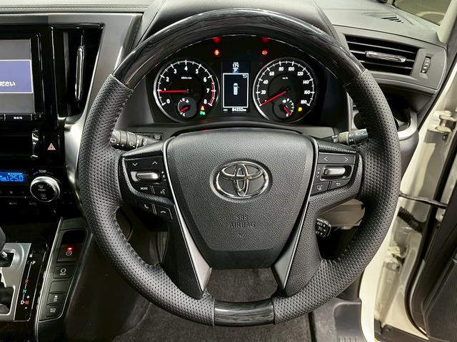 ヴェルファイア 2.5Z Aエディション (禁煙車)(両側パワースライド)(フリップダウンモニター)(純正SDナビ)(バックカメラ)(クルーズコントロール)(ビルトインETC)(オットマン)(クリアランスソナー)(純正18インチAW)(56枚目)