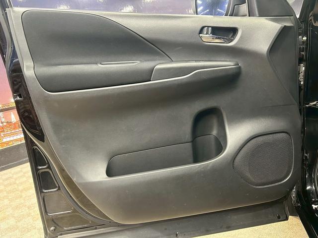 セレナ ハイウェイスター セーフティパックA(両側パワースライド)(純正SDナビ)(アラウンドビューモニター)(クルーズコントロール)(エマージェンシーブレーキ)(パークアシスト)(ビルトインETC)(純正16インチAW)(31枚目)