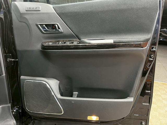 アルファード ２４０Ｓ　Ｃパッケージ　（禁煙車）（後期型）（モデリスタエアロ）（両側パワースライドドア）（後席モニター）（純正ナビ）（ビルトインＥＴＣ）（クルコン）（パワーシート）（シートメモリ）（ウォークスルー）（純正１８ＡＷ）（33枚目）