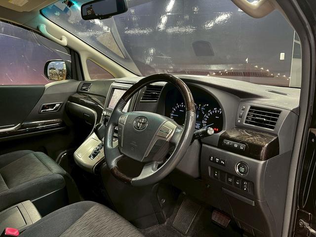 アルファード ２４０Ｓ　Ｃパッケージ　（禁煙車）（後期型）（モデリスタエアロ）（両側パワースライドドア）（後席モニター）（純正ナビ）（ビルトインＥＴＣ）（クルコン）（パワーシート）（シートメモリ）（ウォークスルー）（純正１８ＡＷ）（40枚目）