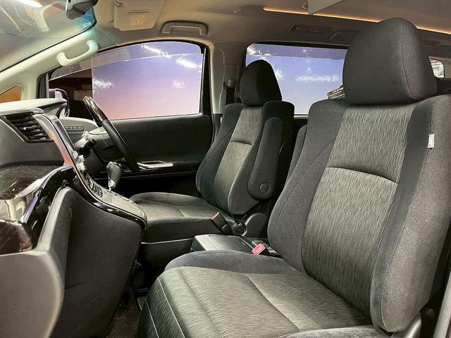 アルファード ２４０Ｓ　Ｃパッケージ　（禁煙車）（後期型）（モデリスタエアロ）（両側パワースライドドア）（後席モニター）（純正ナビ）（ビルトインＥＴＣ）（クルコン）（パワーシート）（シートメモリ）（ウォークスルー）（純正１８ＡＷ）（47枚目）