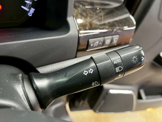 アルファード ２４０Ｓ　Ｃパッケージ　（禁煙車）（後期型）（モデリスタエアロ）（両側パワースライドドア）（後席モニター）（純正ナビ）（ビルトインＥＴＣ）（クルコン）（パワーシート）（シートメモリ）（ウォークスルー）（純正１８ＡＷ）（54枚目）
