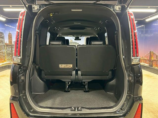 TOYOTA NOAH SI WxB
