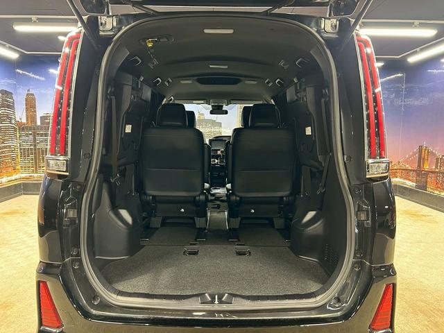 TOYOTA NOAH SI WxB
