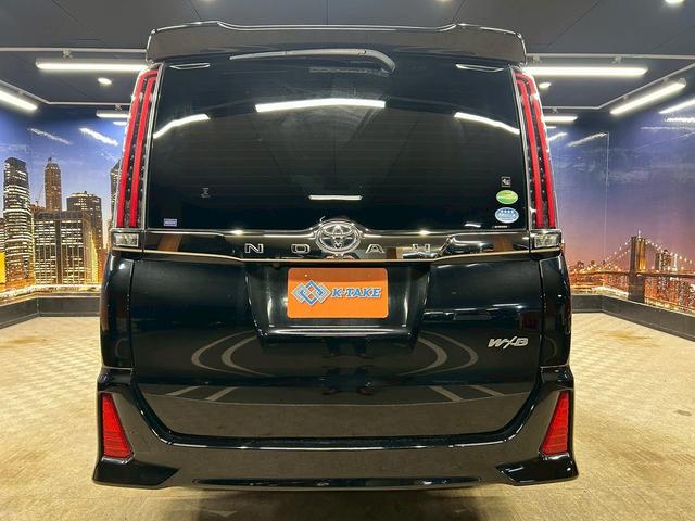 TOYOTA NOAH SI WxB