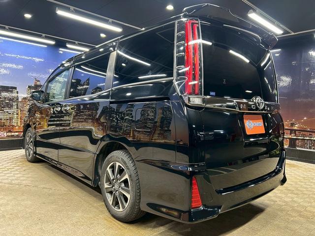 TOYOTA NOAH SI WxB