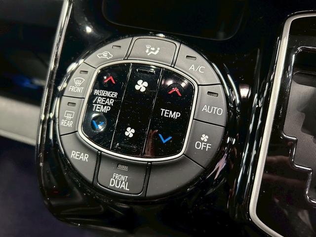 TOYOTA NOAH SI WxB