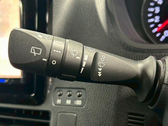 TOYOTA NOAH SI WxB