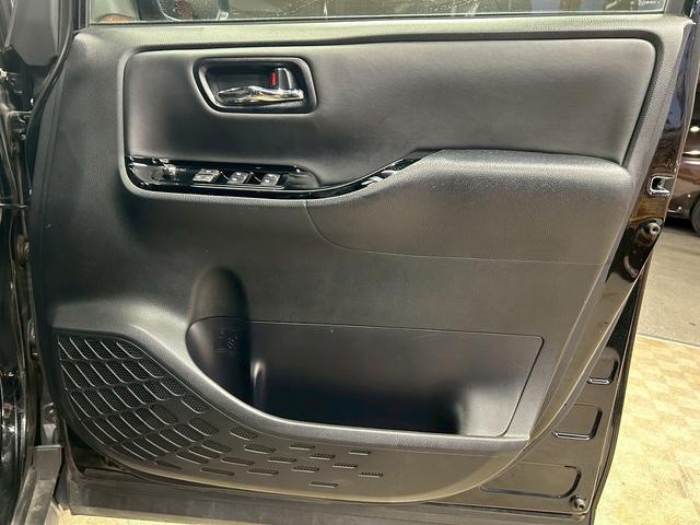 TOYOTA NOAH SI WxB