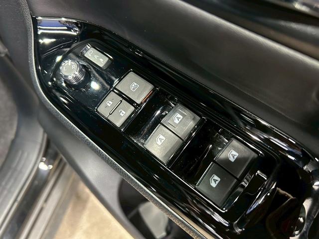 TOYOTA NOAH SI WxB