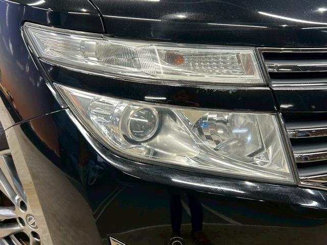 エルグランド 350ハイウェイスターアーバンクロムブラックレザー (黒本革シート)(両側パワースライド)(純正HDDナビ)(アラウンドビューモニター)(レーダークルーズ)(クリアランスソナー)(パワーバックドア)(シートメモリ)(シートヒーター)(純正18AW)(17枚目)