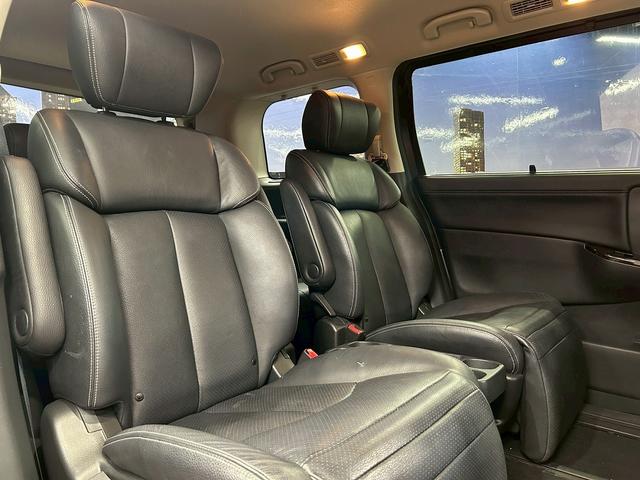 エルグランド 350ハイウェイスターアーバンクロムブラックレザー (黒本革シート)(両側パワースライド)(純正HDDナビ)(アラウンドビューモニター)(レーダークルーズ)(クリアランスソナー)(パワーバックドア)(シートメモリ)(シートヒーター)(純正18AW)(23枚目)