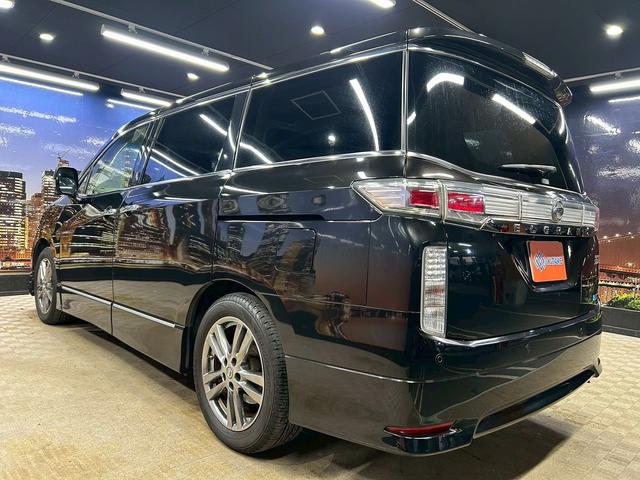 エルグランド 350ハイウェイスターアーバンクロムブラックレザー (黒本革シート)(両側パワースライド)(純正HDDナビ)(アラウンドビューモニター)(レーダークルーズ)(クリアランスソナー)(パワーバックドア)(シートメモリ)(シートヒーター)(純正18AW)(29枚目)