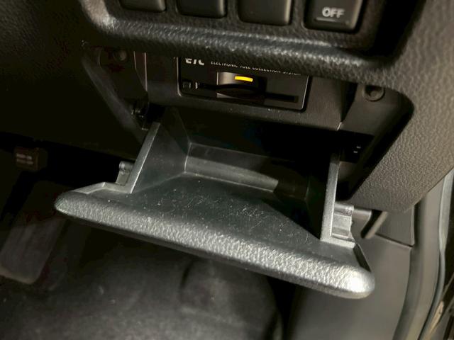 エルグランド 350ハイウェイスターアーバンクロムブラックレザー (黒本革シート)(両側パワースライド)(純正HDDナビ)(アラウンドビューモニター)(レーダークルーズ)(クリアランスソナー)(パワーバックドア)(シートメモリ)(シートヒーター)(純正18AW)(66枚目)