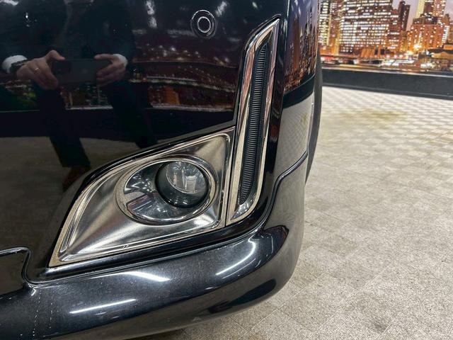 エルグランド 350ハイウェイスターアーバンクロムブラックレザー (黒本革シート)(両側パワースライド)(純正HDDナビ)(アラウンドビューモニター)(レーダークルーズ)(クリアランスソナー)(パワーバックドア)(シートメモリ)(シートヒーター)(純正18AW)(72枚目)