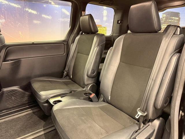 ノア Si ダブルバイビー トヨタセーフティセンス(後期型)(黒半革シート)(フリップダウンモニター)(両側パワスラ)(純正SDナビ)(クルーズコントロール)(バックカメラ)(ビルトインETC)(純正16インチAW)(47枚目)