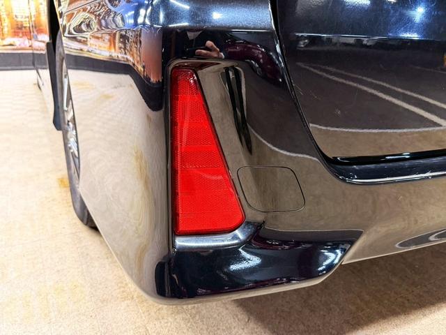 ノア Si ダブルバイビー トヨタセーフティセンス(後期型)(黒半革シート)(フリップダウンモニター)(両側パワスラ)(純正SDナビ)(クルーズコントロール)(バックカメラ)(ビルトインETC)(純正16インチAW)(54枚目)