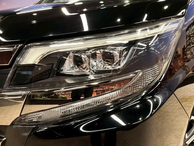 ノア Si ダブルバイビー トヨタセーフティセンス(後期型)(黒半革シート)(フリップダウンモニター)(両側パワスラ)(純正SDナビ)(クルーズコントロール)(バックカメラ)(ビルトインETC)(純正16インチAW)(55枚目)