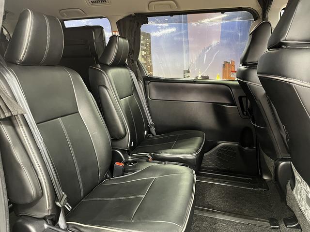 TOYOTA NOAH SI