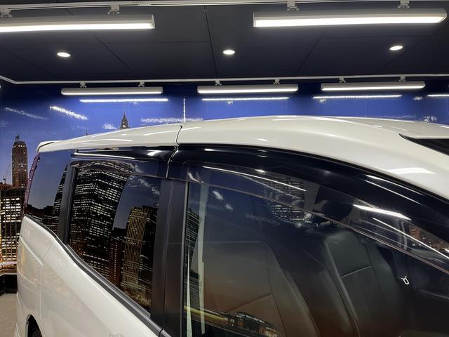 TOYOTA NOAH SI
