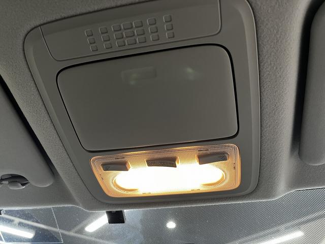 TOYOTA NOAH SI