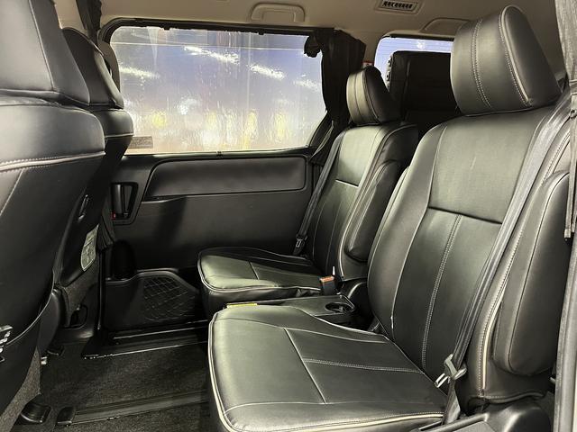 TOYOTA NOAH SI