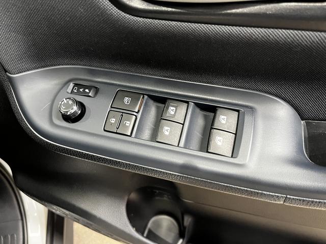 TOYOTA NOAH SI